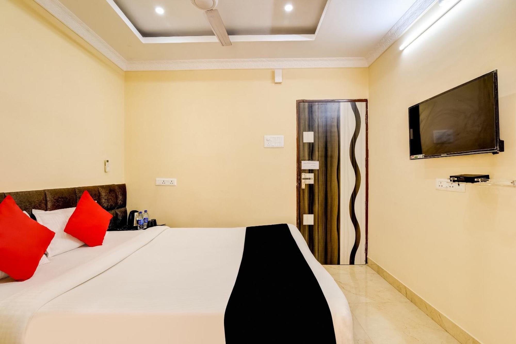 Capital O Good Luck Residency Hotel Dispur Kültér fotó