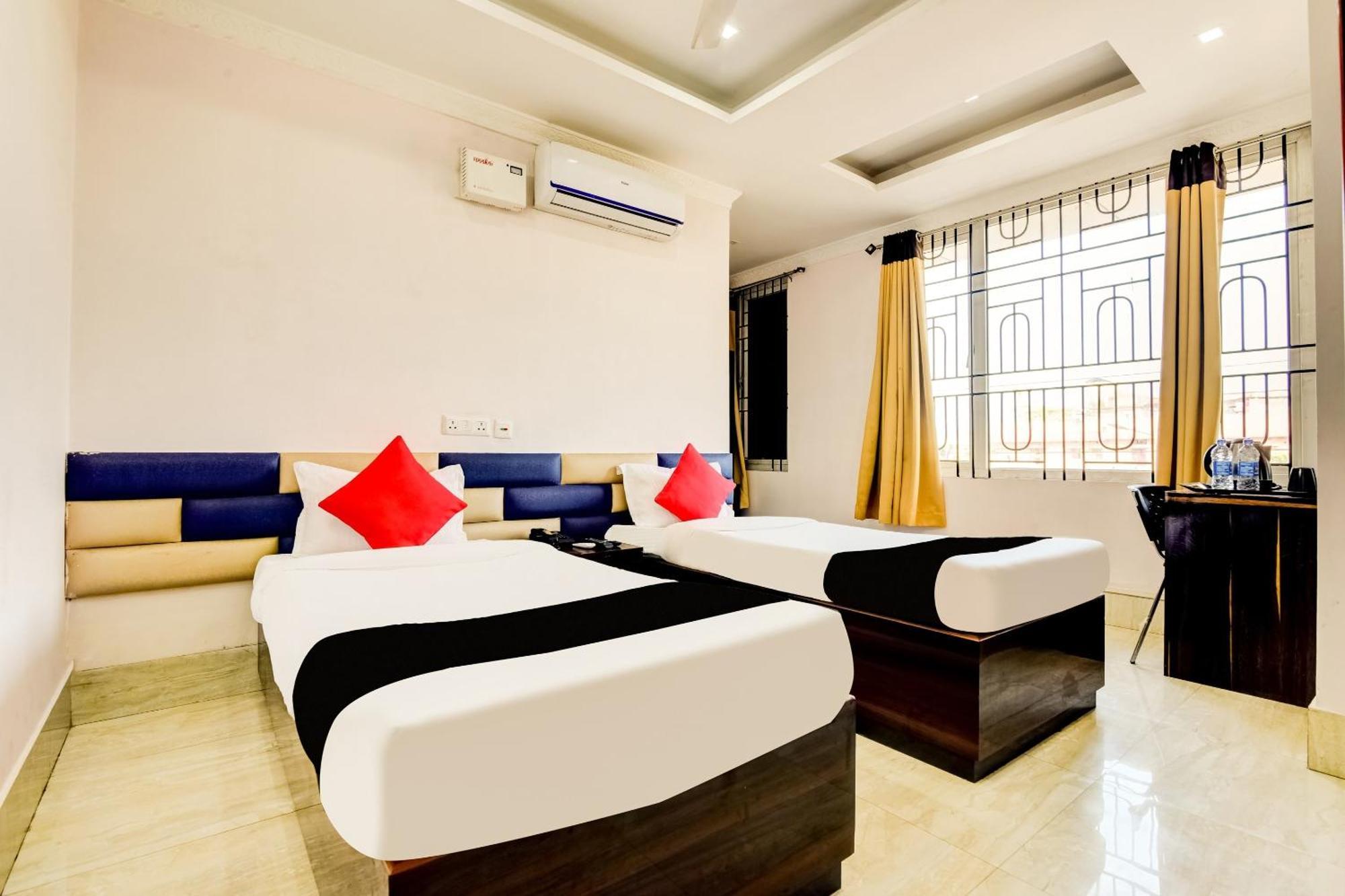 Capital O Good Luck Residency Hotel Dispur Kültér fotó